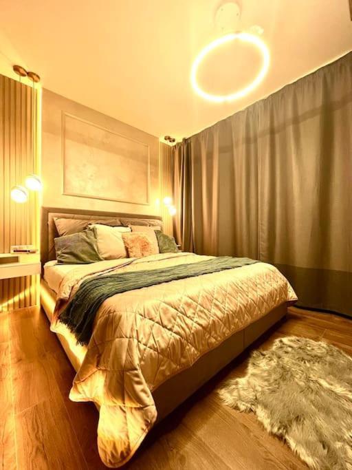 Luxury Pearl With Parking Place In Holesovice Praha Exteriér fotografie